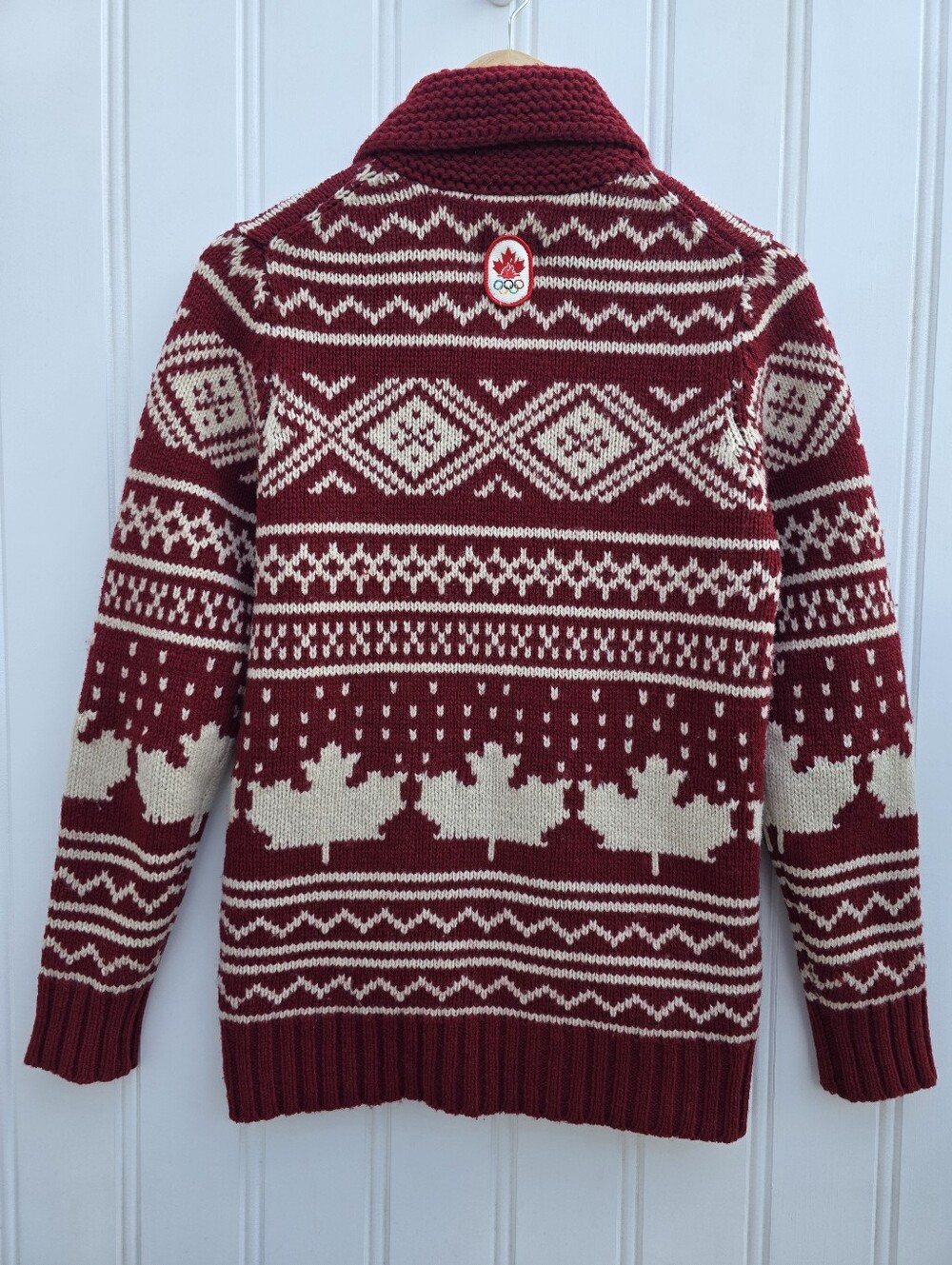 Hudson's Bay Company HBC Team Canada Olympic Cowichan Style Wool Cardigan Medium - Picture 9 of 11